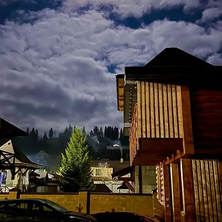 три-о, будинок 120 кв для 1-6 гостей & 45 кв для 1-4 гостей, генератор, окремі входи, вид на гори, 15 хв до центру