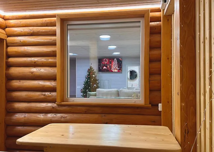 Apartment три-о, будинок 120 кв для 1-6 гостей & 45 кв для 1-4 гостей, генератор, окремі входи, вид на гори, 15 хв до центру