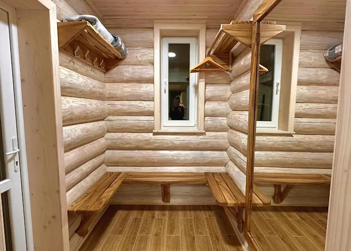 Apartment три-о, будинок 120 кв для 1-6 гостей & 45 кв для 1-4 гостей, генератор, окремі входи, вид на гори, 15 хв до центру *