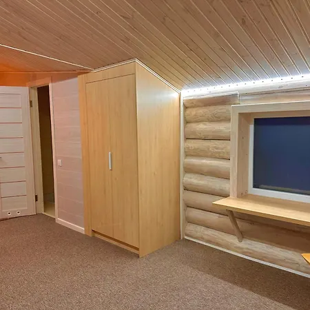 три-о, будинок 120 кв для 1-6 гостей & 45 кв для 1-4 гостей, генератор, окремі входи, вид на гори, 15 хв до центру *