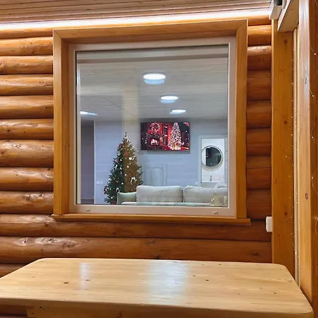 Apartamento три-о, будинок 120 кв для 1-6 гостей & 45 кв для 1-4 гостей, генератор, окремі входи, вид на гори, 15 хв до центру